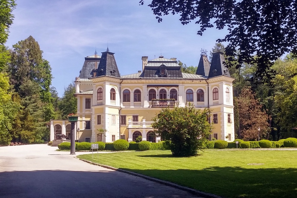 Majestic Palace house